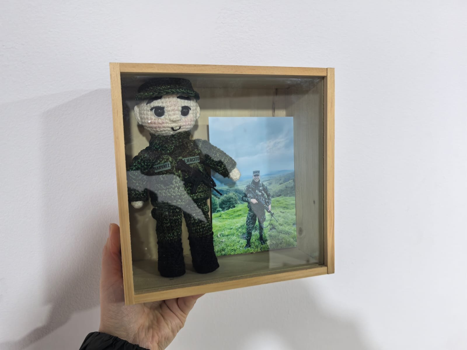 Soldado amigurumi tejido en Crochet 5 - La Vida es un Tejido